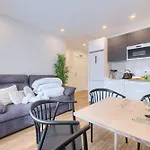 Deustown Apartment Bilbao